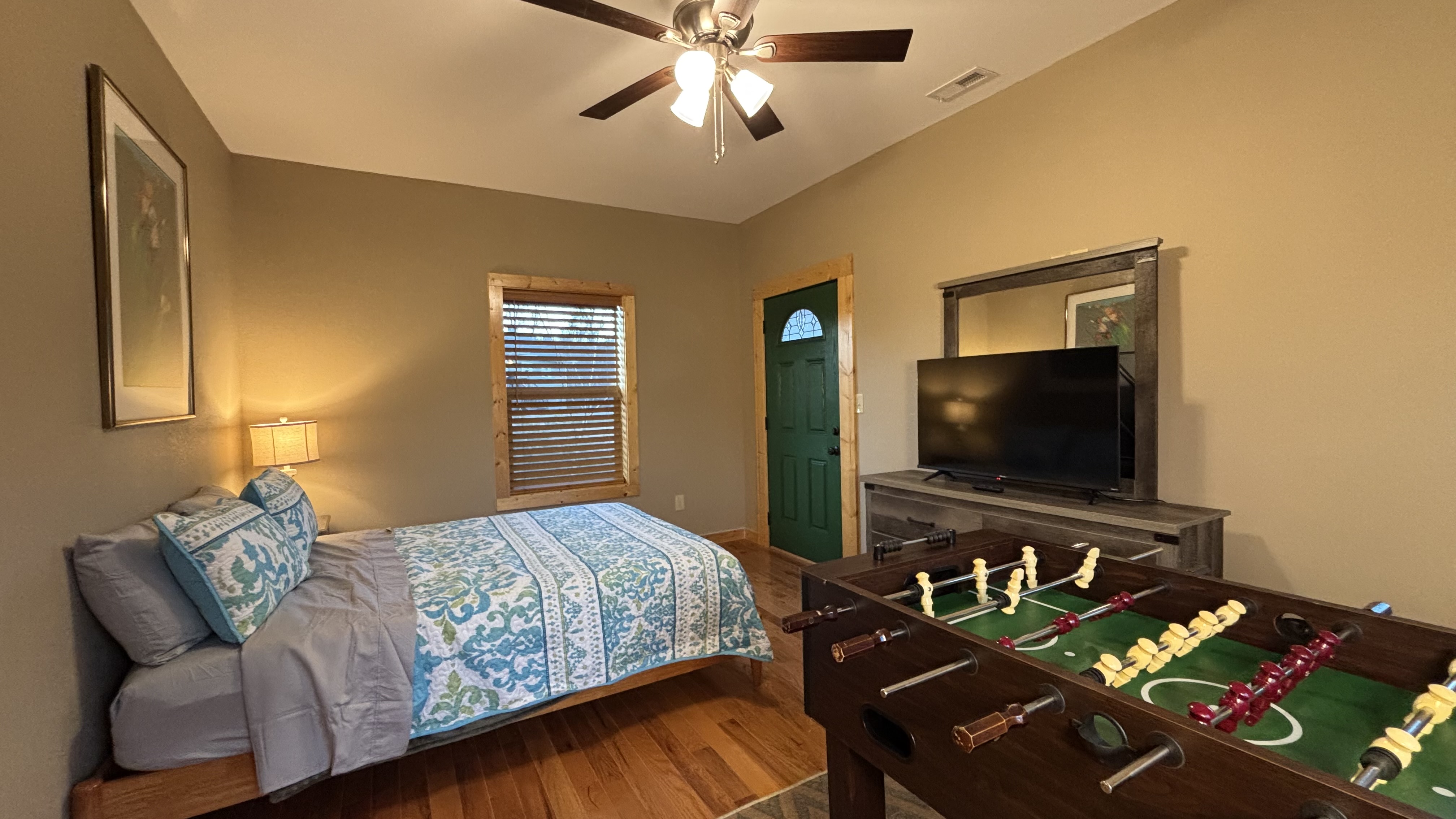 Cartertown Bedroom