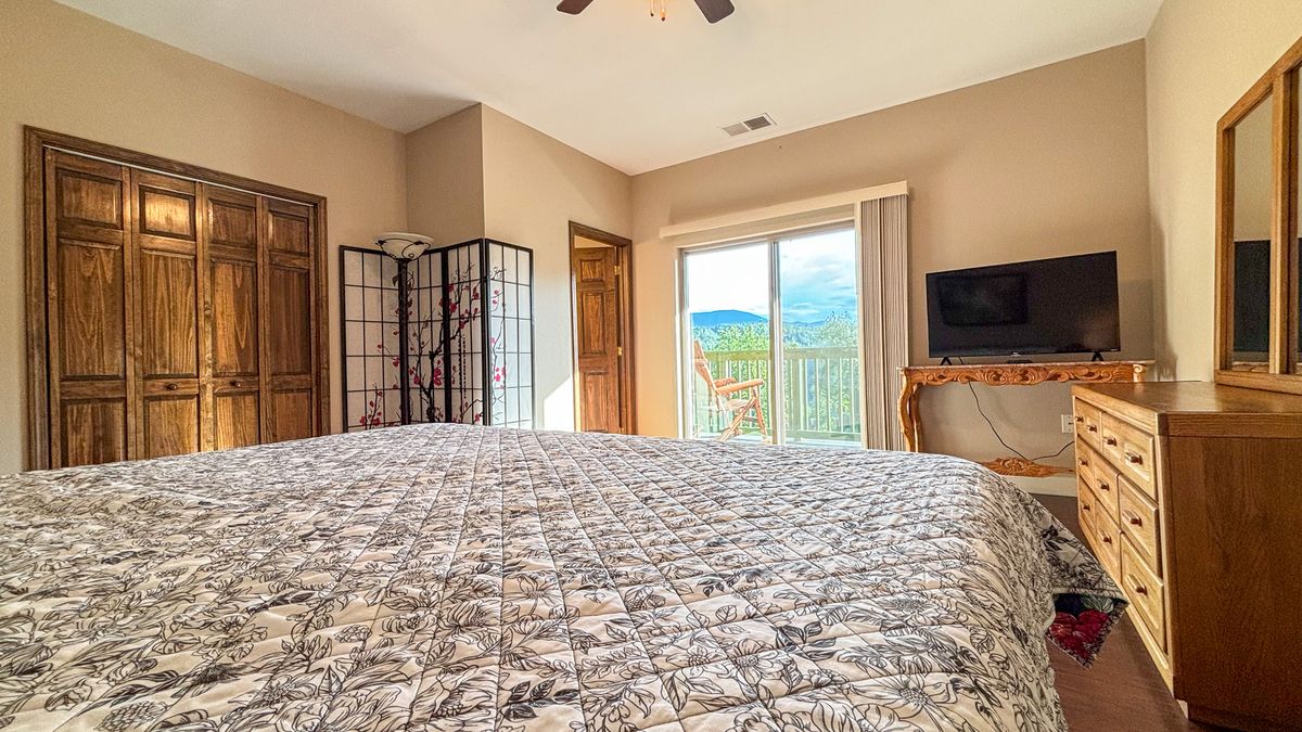D202 Bedroom
